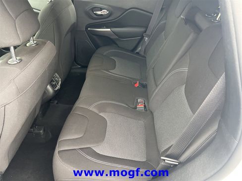 Used 2021 Jeep Cherokee Latitude image 20