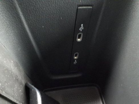 New 2026 Volkswagen Tiguan SE image 26