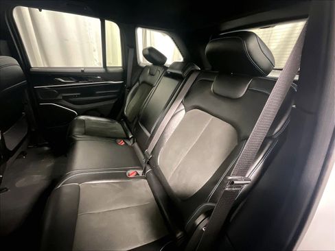 Used 2023 Jeep Grand Cherokee Trailhawk w/ Advanced Protech Group II image 15