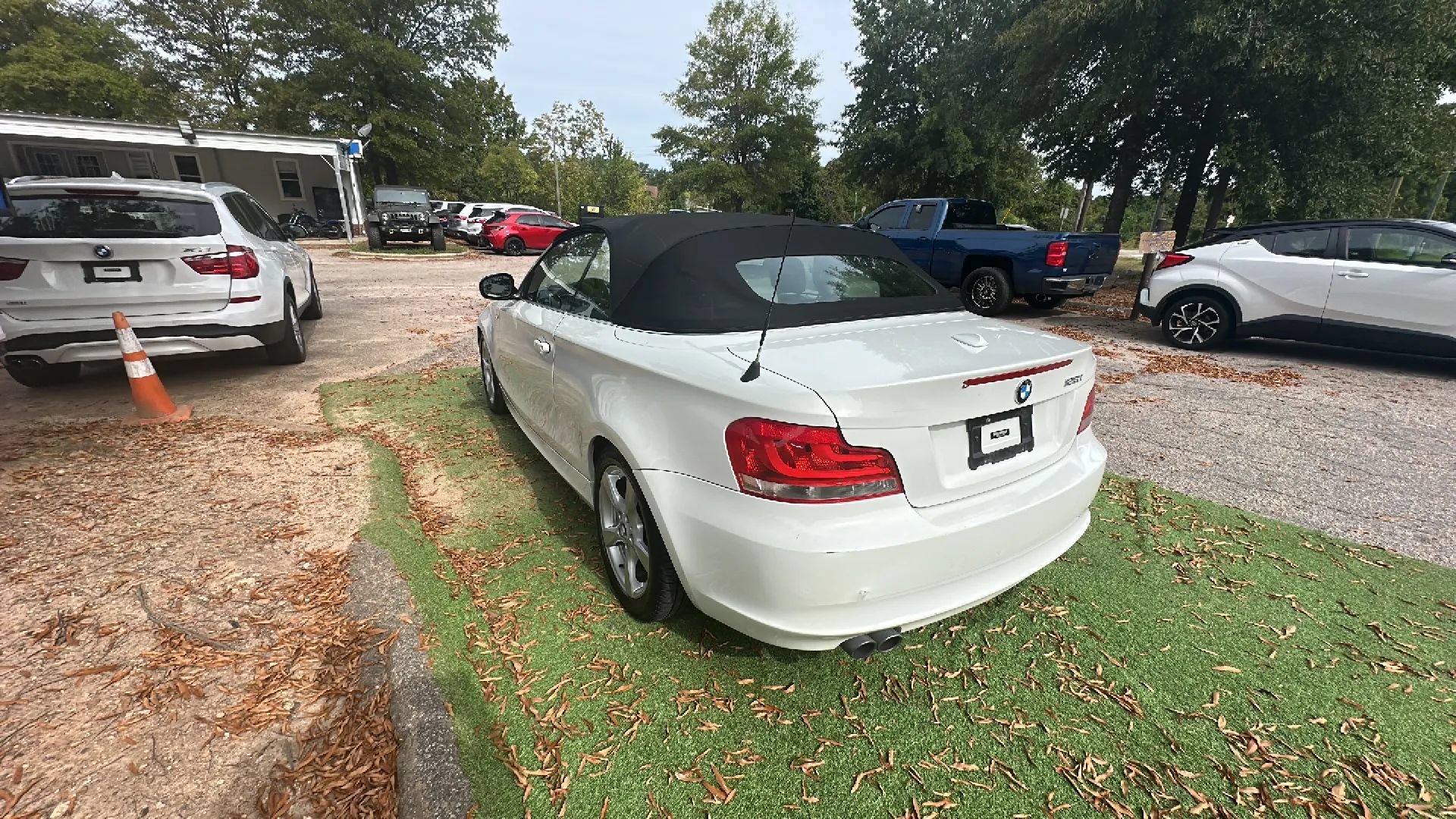 Used 2012 BMW 128i Convertible RWD image 7