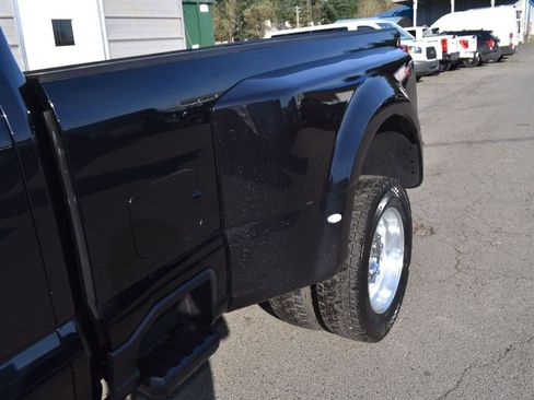 Certified 2025 Ford F450 Platinum w/ FX4 Off-Road Package image 7