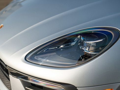 New 2026 Porsche Macan S AWD/4WD image 30