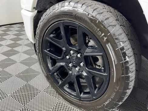 Used 2023 RAM 1500 Laramie AWD/4WD image 13