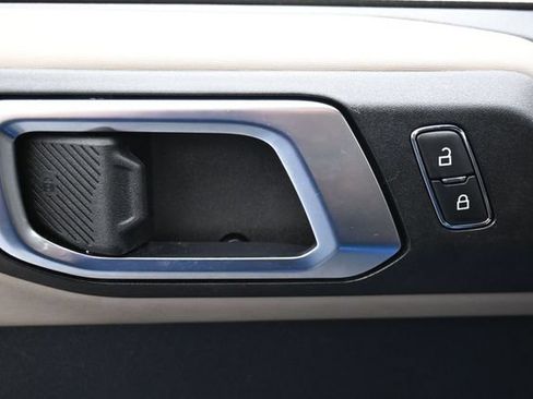 Used 2022 Ford Bronco Wildtrak AWD/4WD image 13
