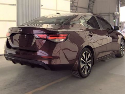 Used 2025 Nissan Sentra SV w/ SV Premium Package FWD image 2