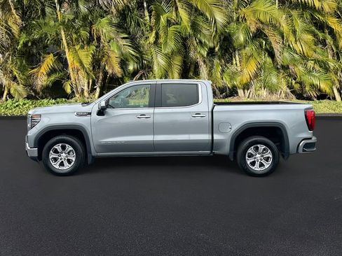 Used 2025 GMC Sierra 1500 SLT image 8