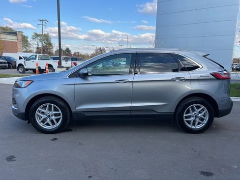 Certified 2022 Ford Edge SEL w/ Convenience Package image 8