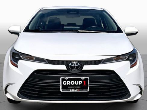 Used 2023 Toyota Corolla LE FWD image 4