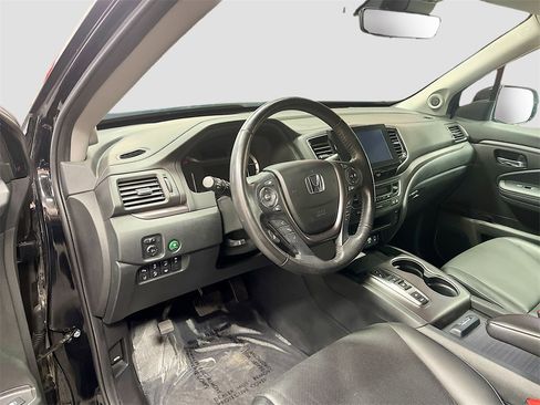 Used 2023 Honda Ridgeline RTL-E image 9