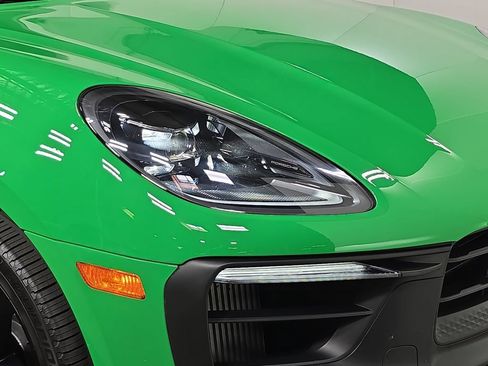 Certified 2024 Porsche Macan GTS AWD/4WD image 12