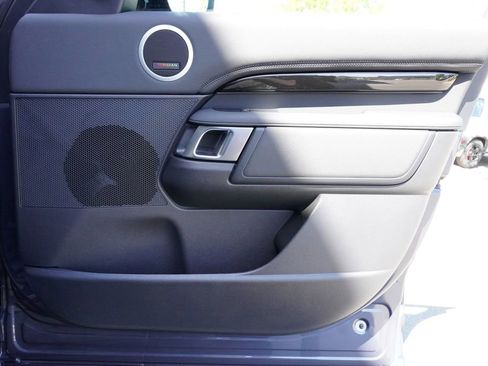 New 2026 Land Rover Discovery S AWD/4WD image 21