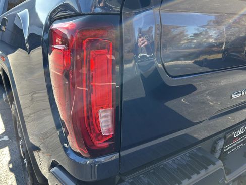 Used 2022 GMC Sierra 3500 AT4 w/ AT4 Premium Plus Package image 9