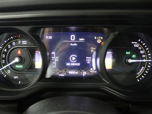 Used 2024 Jeep Wrangler Unlimited Rubicon 4xe AWD/4WD image 18