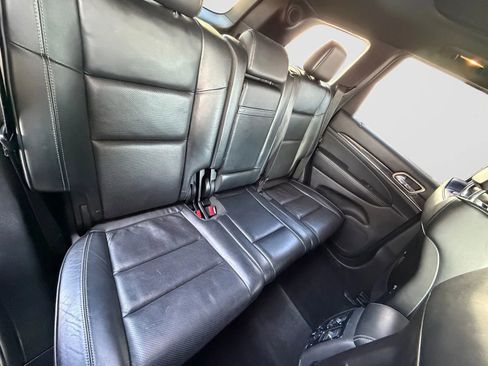Used 2015 Jeep Grand Cherokee Overland image 16