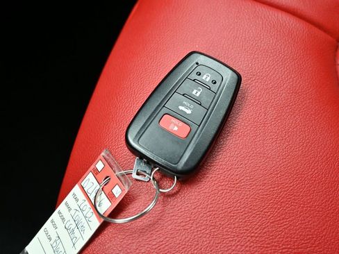 Used 2022 Toyota Camry XSE image 25