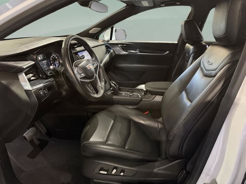 Used 2024 Cadillac XT5 Premium Luxury image 12