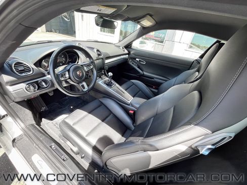 Used 2018 Porsche 718 Cayman RWD image 24