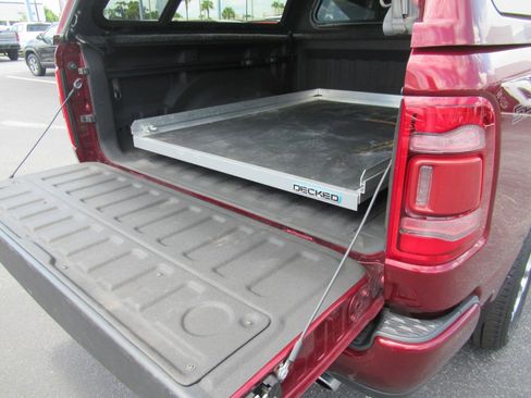Used 2023 RAM 1500 Laramie AWD/4WD image 36