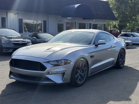 Used 2022 Ford Mustang GT w/ Equipment Group 301A RWD image 4
