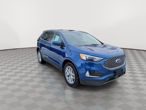 Used 2024 Ford Edge SEL w/ Convenience Package image 2