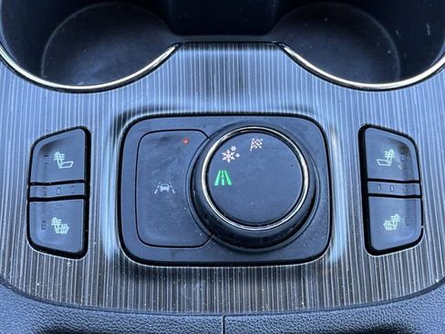 Used 2023 GMC Acadia SLT image 8