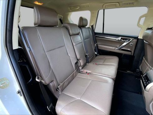 Used 2023 Lexus GX 460 Luxury w/ Accessory Package AWD/4WD image 20