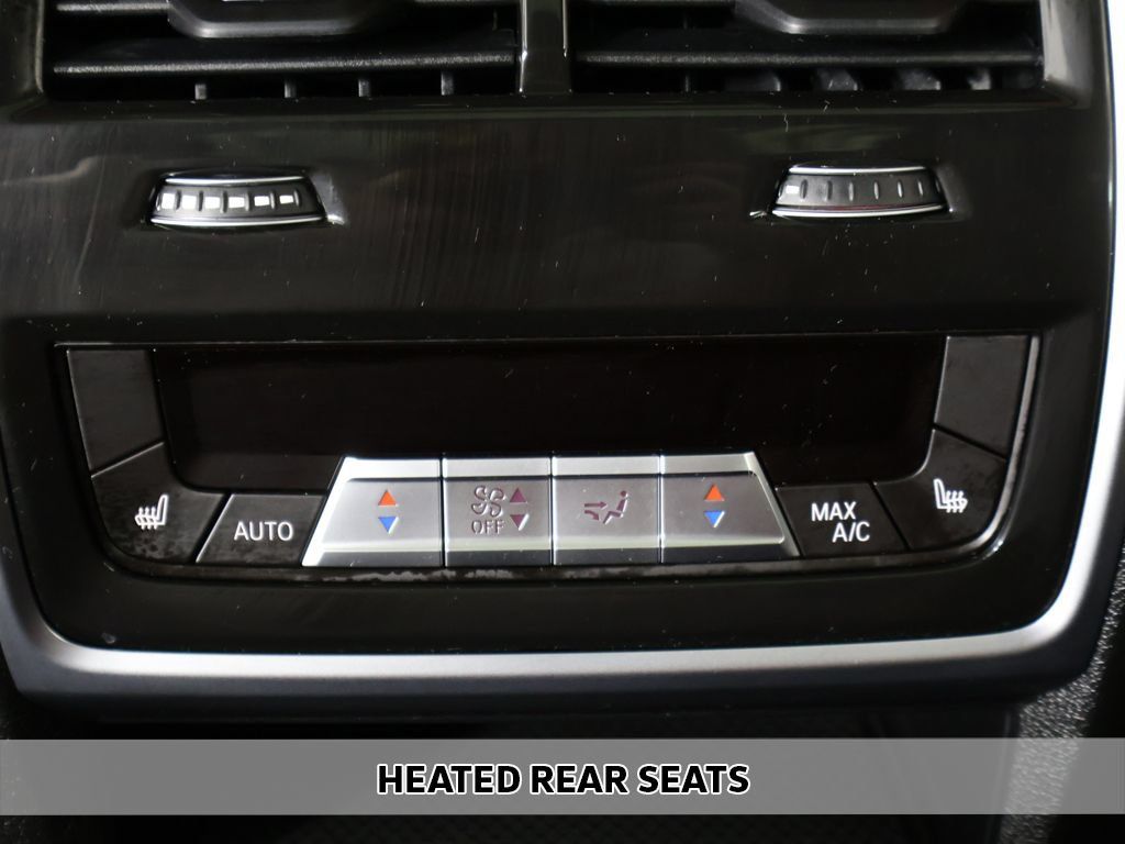 Used 2025 BMW X7 M60i w/ Executive Package AWD/4WD image 10