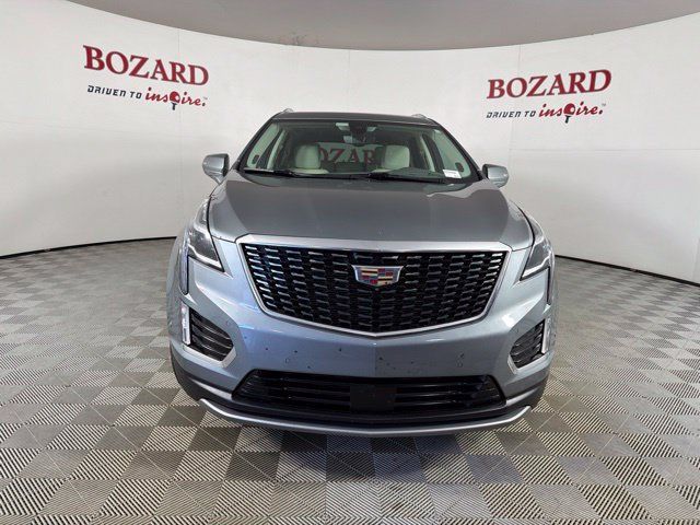 Used 2024 Cadillac XT5 Premium Luxury w/ Technology Package FWD image 2