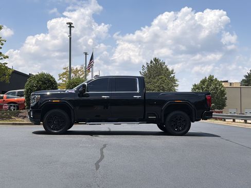 Used 2020 GMC Sierra 3500 Denali w/ Denali Ultimate Package AWD/4WD image 14