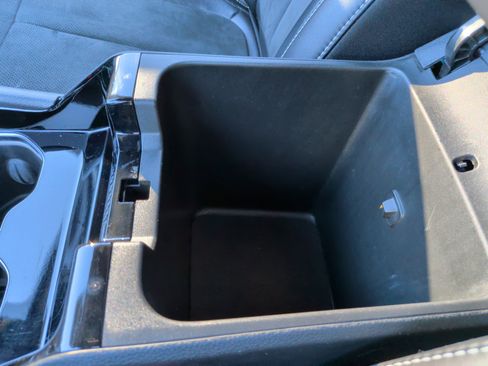 Used 2022 Jeep Grand Cherokee Altitude image 19