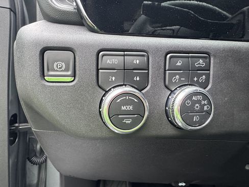 New 2025 GMC Sierra 2500 SLT w/ SLT Premium Package image 13