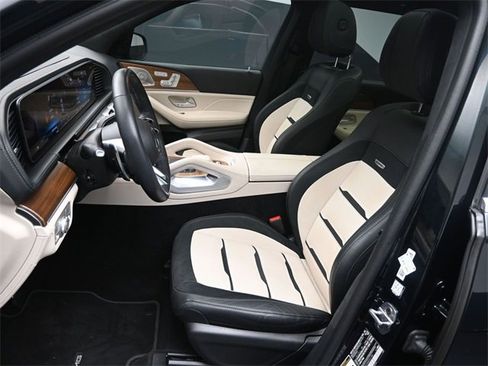 Used 2024 Mercedes-Benz GLS 63 AMG 4MATIC image 18