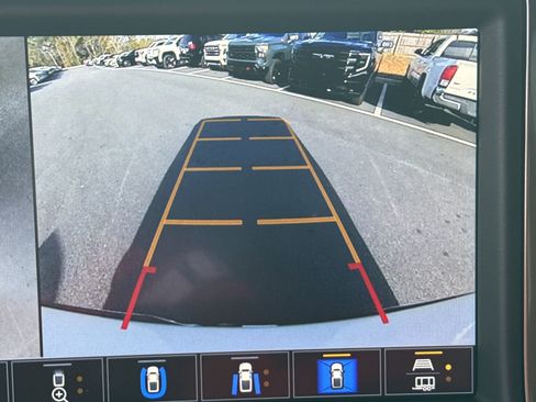 Used 2021 Chevrolet Silverado 1500 High Country w/ Technology Package image 31