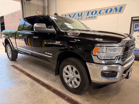Used 2020 RAM 2500 Limited AWD/4WD image 2