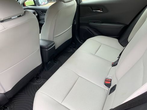 Used 2025 Toyota Prius Limited FWD image 14