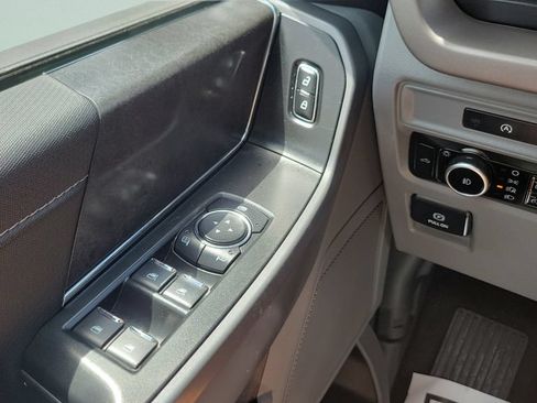 Used 2025 Ford F150 XLT w/ Equipment Group 301A Standard AWD/4WD image 19
