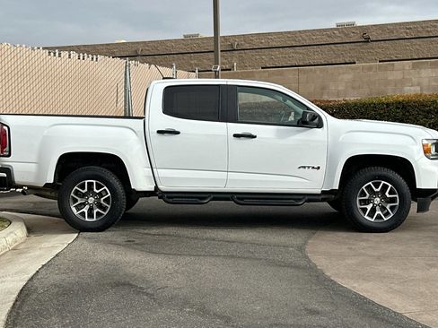 Used 2022 GMC Canyon AT4 w/ Driver Alert Package AWD/4WD image 3
