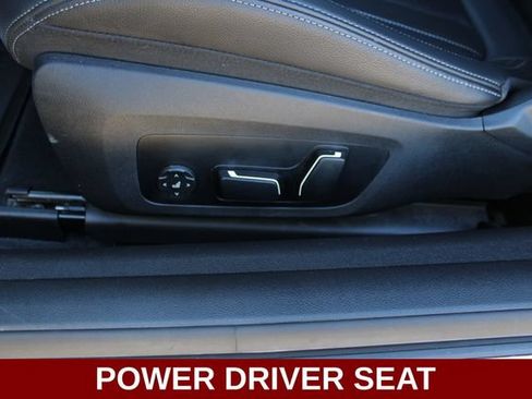 Used 2025 BMW 430i xDrive Coupe w/ M Sport Package AWD/4WD image 3