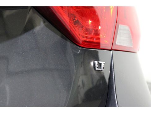 Used 2015 Chevrolet Impala LT image 18