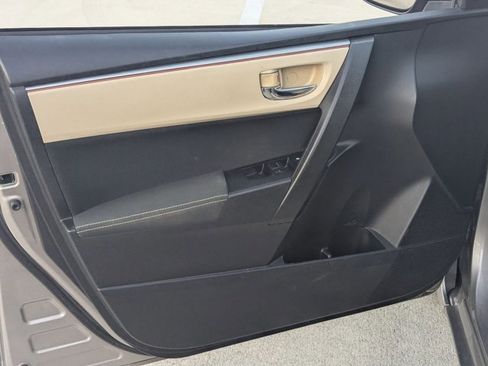 Used 2016 Toyota Corolla LE image 11