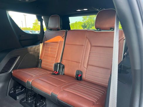 Used 2023 GMC Yukon Denali Ultimate AWD/4WD image 20