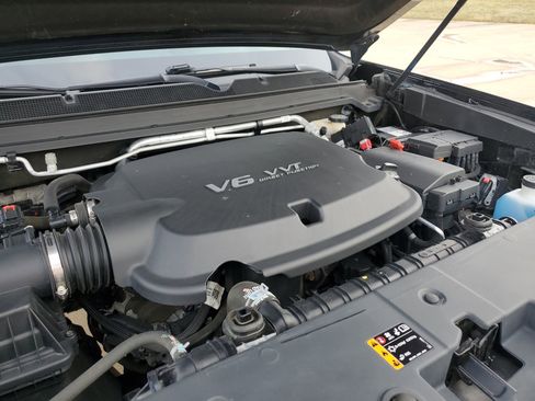 Used 2017 GMC Canyon SLT w/ Driver Alert Package image 35