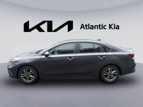 Certified 2023 Kia Forte LXS w/ LXS Technology Package FWD image 11