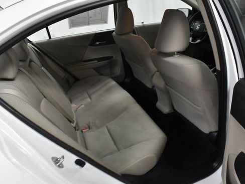 Used 2017 Honda Accord LX image 17