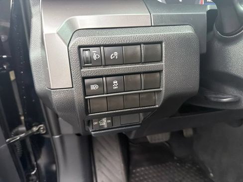 Used 2025 Toyota Tacoma TRD Off-Road AWD/4WD image 23