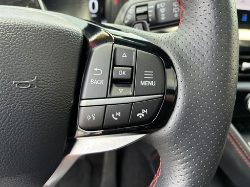 Used 2025 Ford Explorer ST AWD/4WD image 29