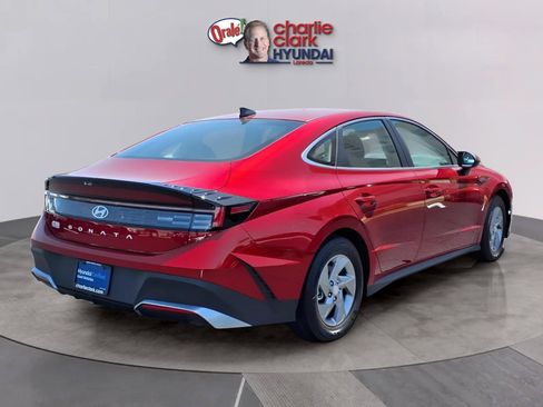 Certified 2026 Hyundai Sonata SE FWD image 5