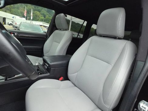 Used 2023 Lexus GX 460 w/ Black Line Special Edition AWD/4WD image 27