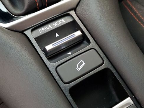 Certified 2025 Honda HR-V Sport image 29