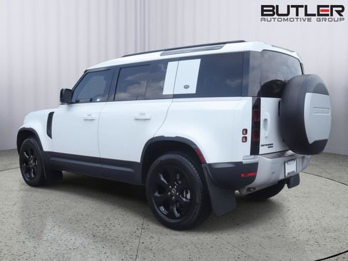 Used 2020 Land Rover Defender 110 HSE AWD/4WD image 4